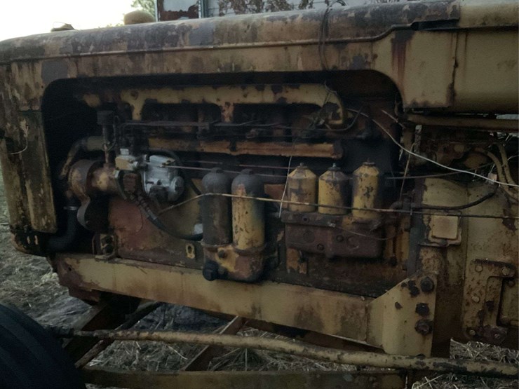 minneapolis-moline-diesel-image-11