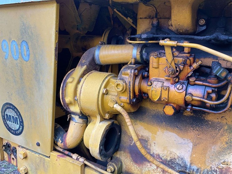 minneapolis-moline-g900-image-28