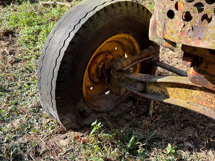 minneapolis-moline-orchard-lp-parts-tractor-image-31