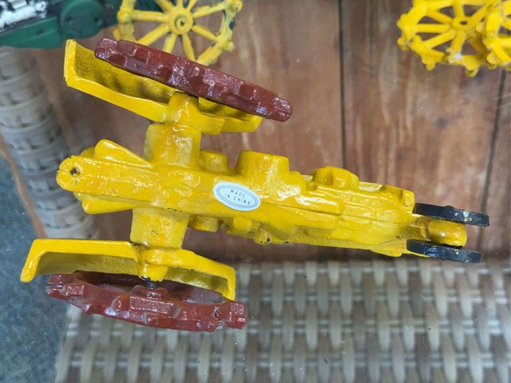 john-deere-16-image-10