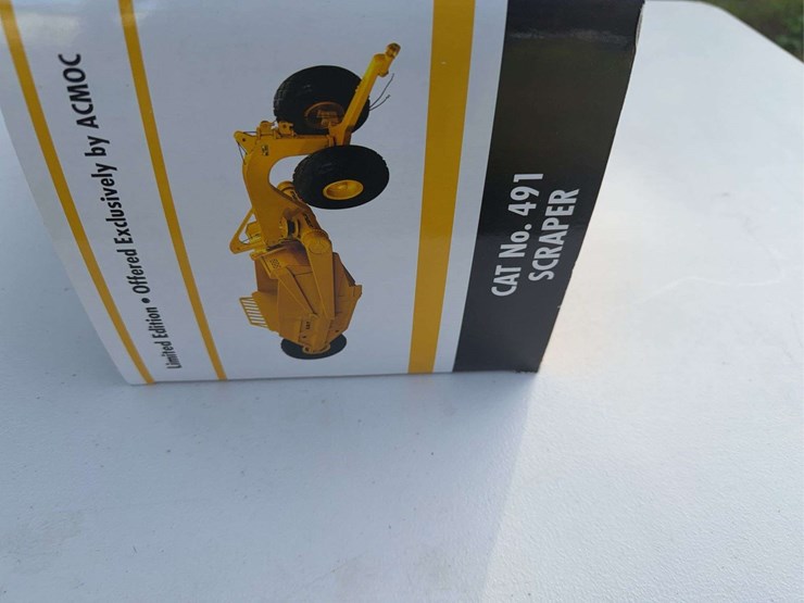 caterpillar-25-image-5