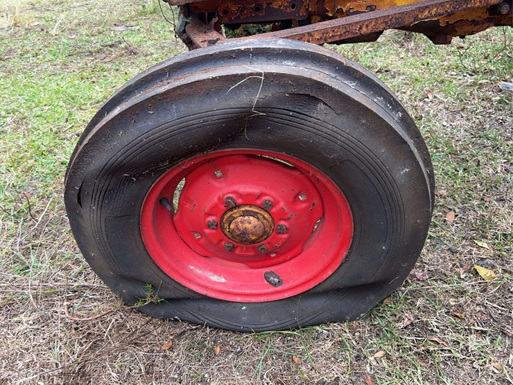 minneapolis-moline-445-image-22