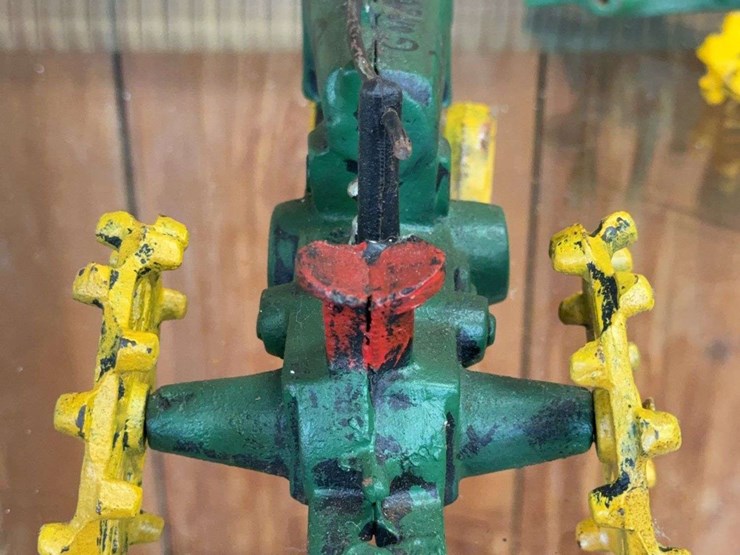 john-deere-16-image-16