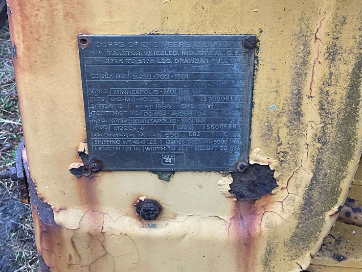 minneapolis-moline-big-mo-400m-army-tractor-image-5