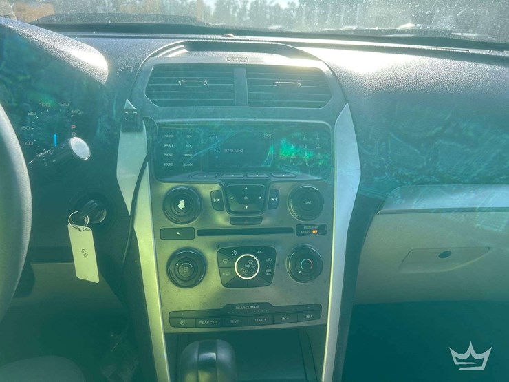 2015-ford-explorer-image-20