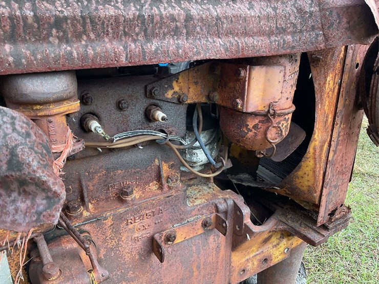 minneapolis-moline-ztu-image-22