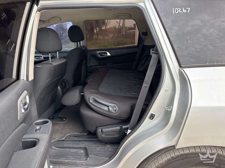 2017-nissan-pathfinder-image-18