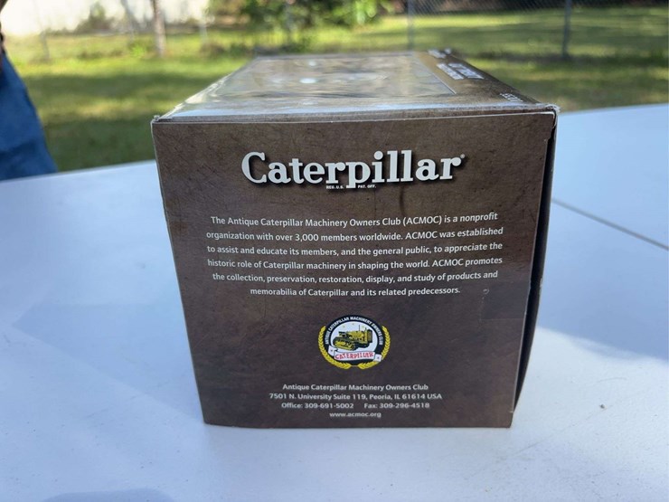 caterpillar-16-image-7
