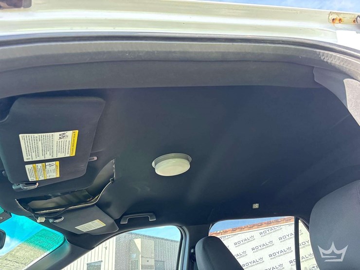 2016-ford-explorer-image-18