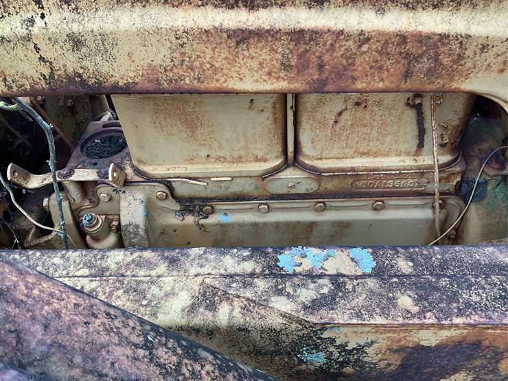 minneapolis-moline-parts-tractor-image-10