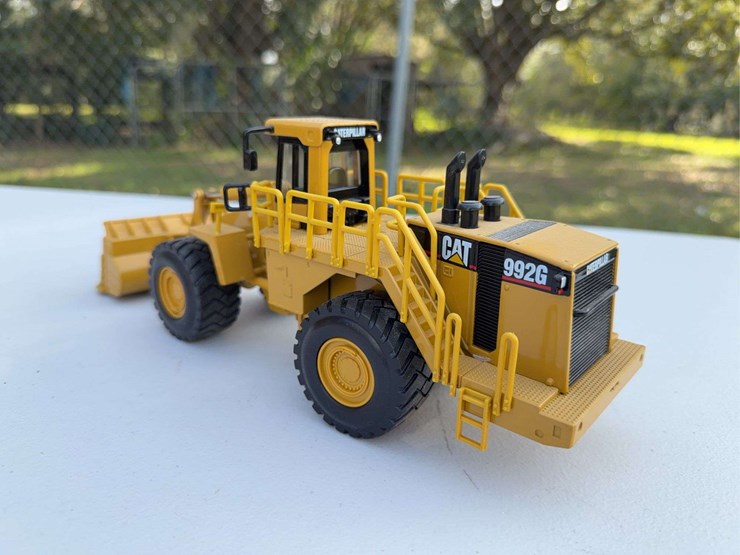 caterpillar-d11r-image-17