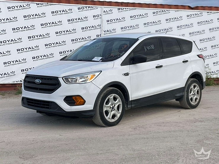 2017-ford-escape-image-1