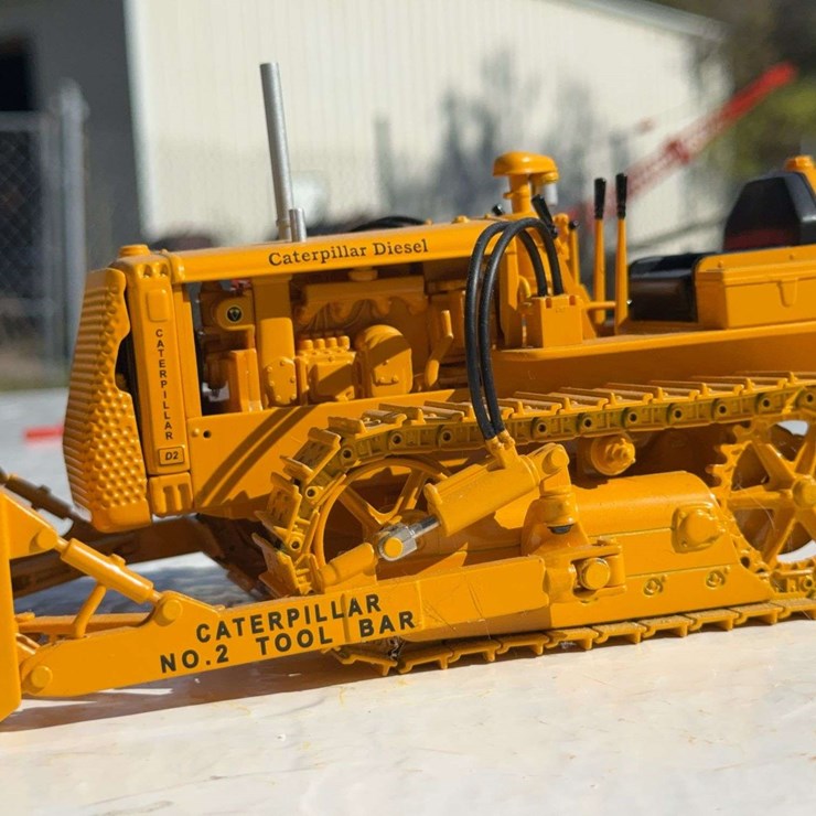 CATERPILLAR D2