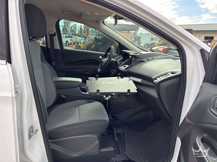 2017-ford-escape-image-18