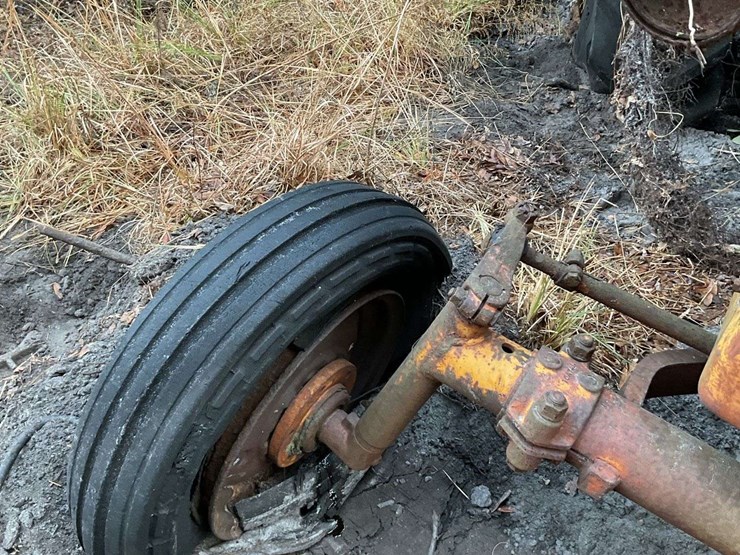 minneapolis-moline-445-image-22