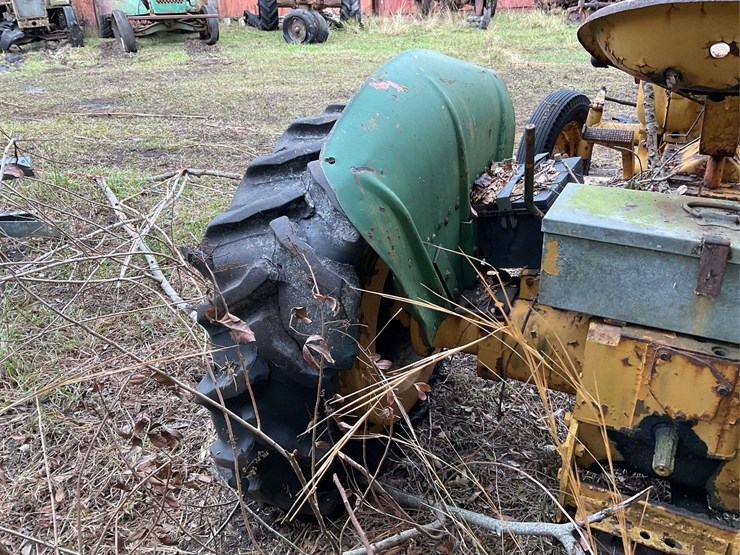 minneapolis-moline-big-mo-400m-army-tractor-image-16
