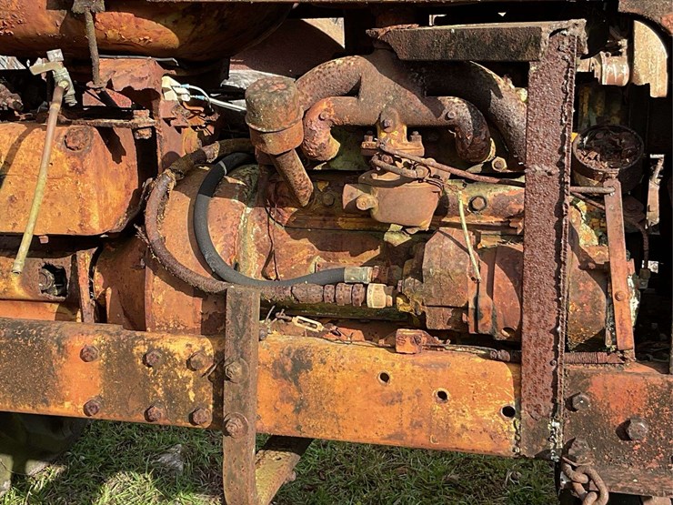 avery-parts-tractor-image-11