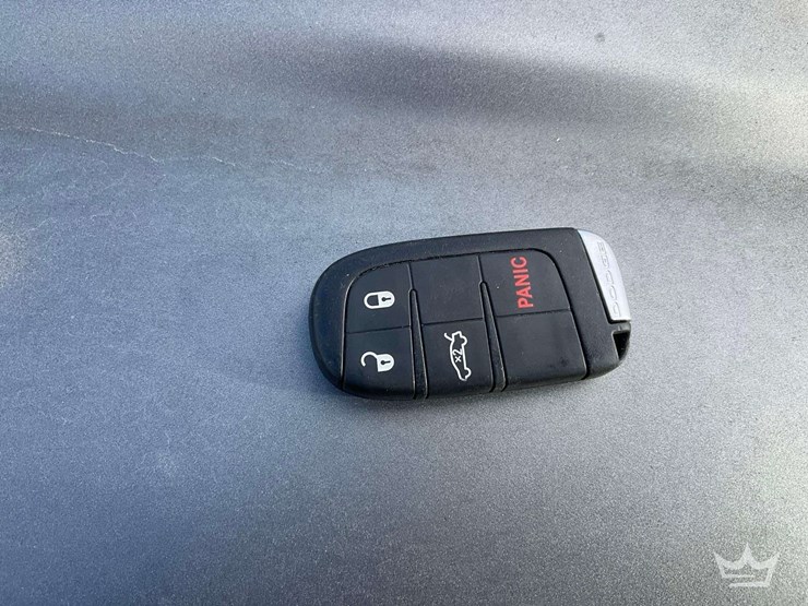 2012-dodge-charger-sedan-image-32