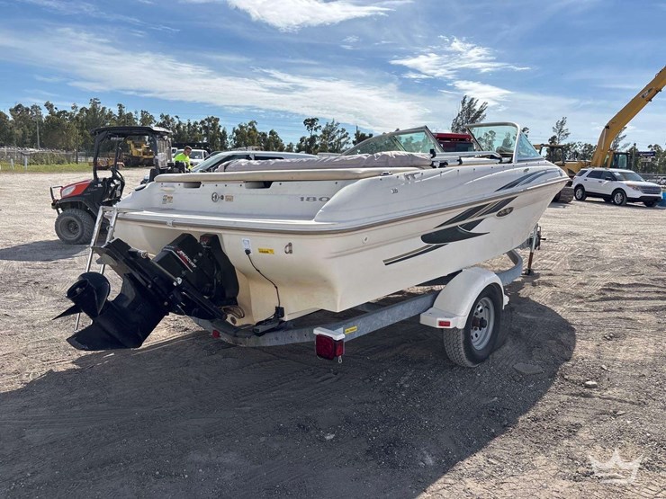 2001-ser-boat-&amp;-trailer-image-3