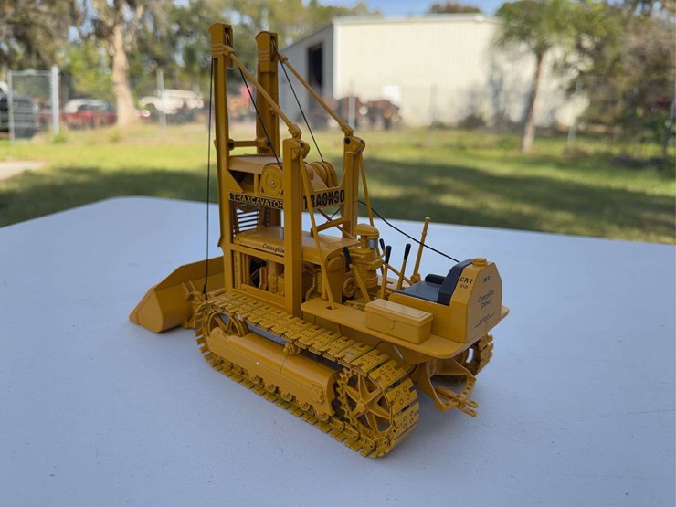 caterpillar-d2-image-4