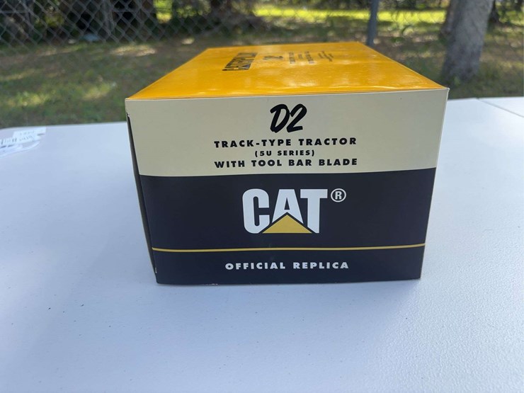 caterpillar-d2-image-2