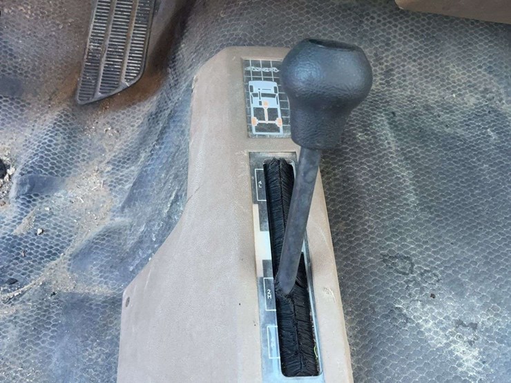 1993-gmc-3500-image-11