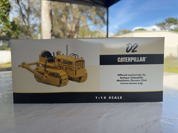 caterpillar-d2-image-1