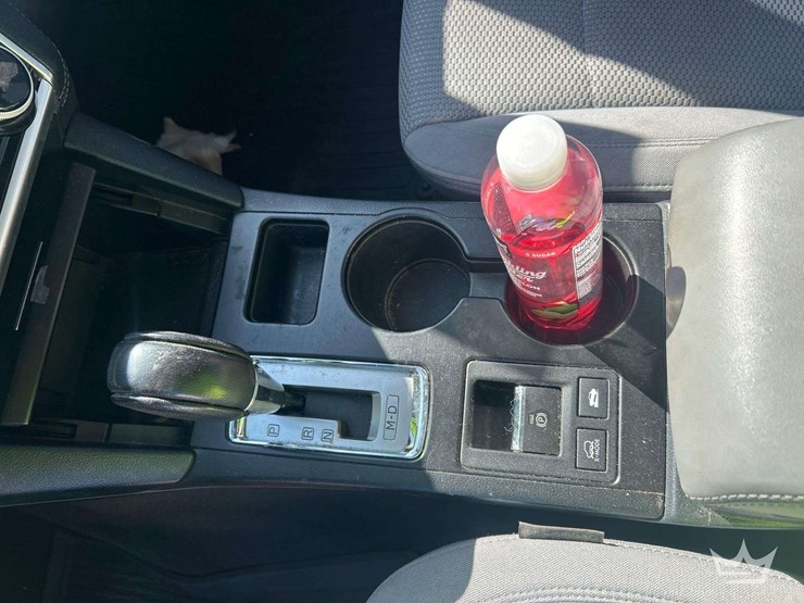 2018-subaru-outback-awd-suv-image-18