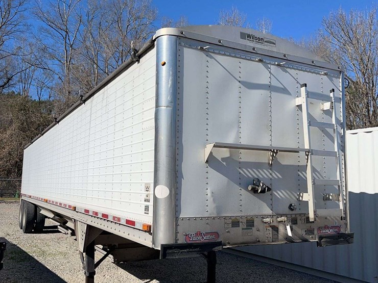 2010-wilson-hopper-bottom-image-13