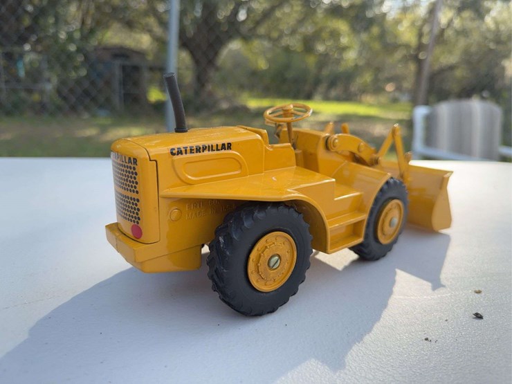 caterpillar-d2-image-19