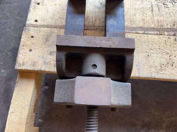 palmgren-milling-vise-image-3