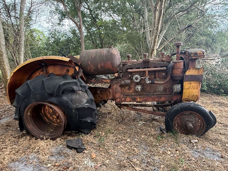 minneapolis-moline-g706-image-3