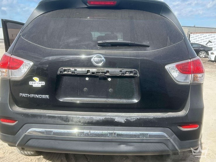 2016-nissan-pathfinder-image-24