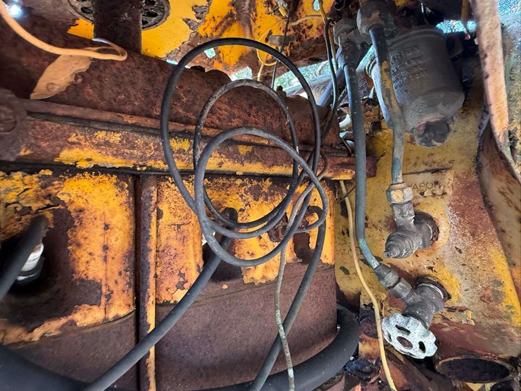 minneapolis-moline-orchard-lp-parts-tractor-image-25