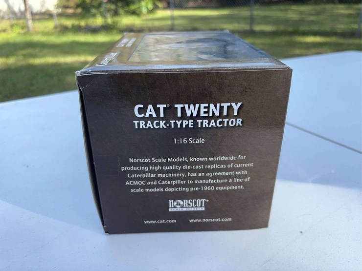 caterpillar-16-image-5