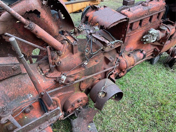 case-parts-tractor-image-9