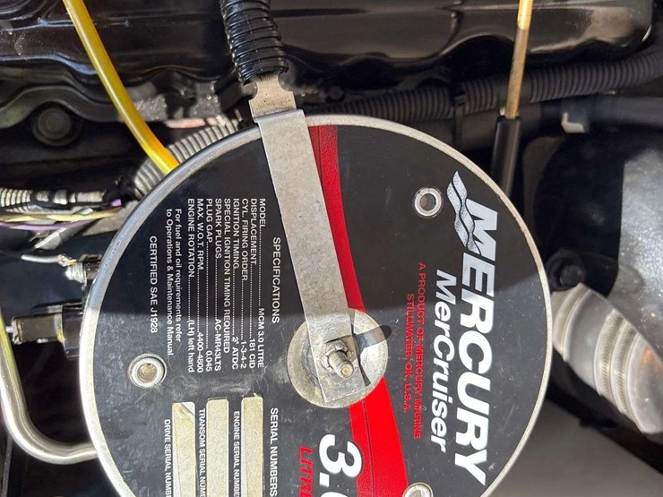 2001-ser-boat-&amp;-trailer-image-16