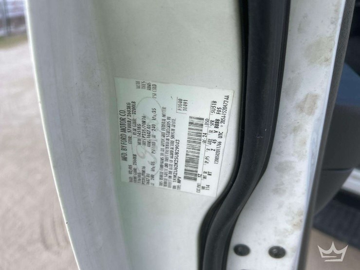 2005-ford-explorer-image-5