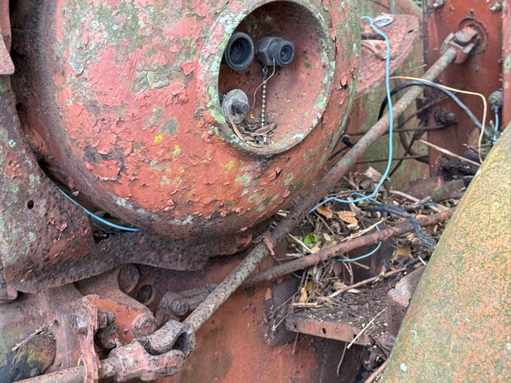 minneapolis-moline-lp-orchard-tractor-image-29
