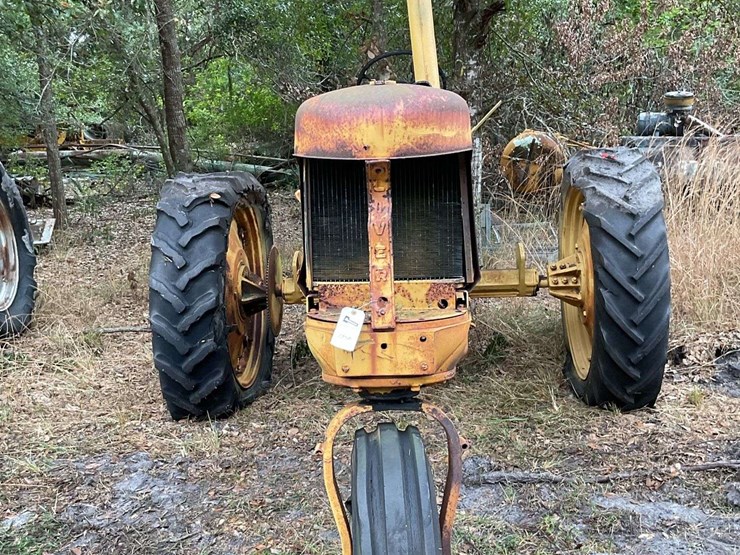 oliver-industrial-tractor-image-3