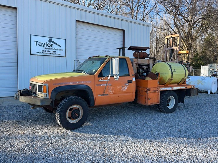 1993-gmc-3500-image-1