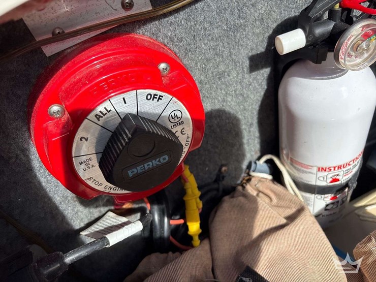 2015-shoe1999-ser-image-16