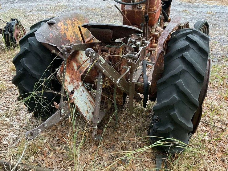 minneapolis-moline-aip-image-16