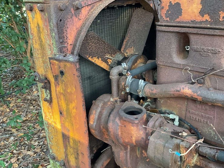 minneapolis-moline-lp-parts-tractor-image-8