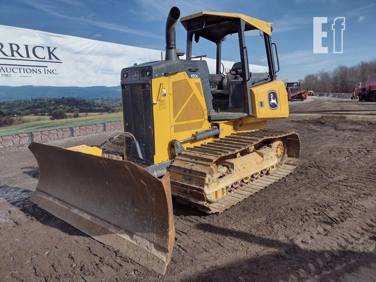 2020-deere-450k-image-42