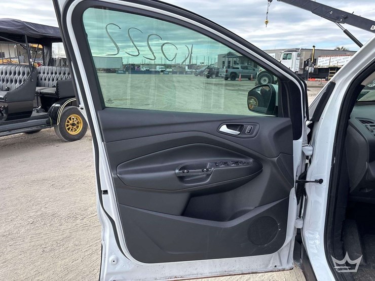 2017-ford-escape-image-11