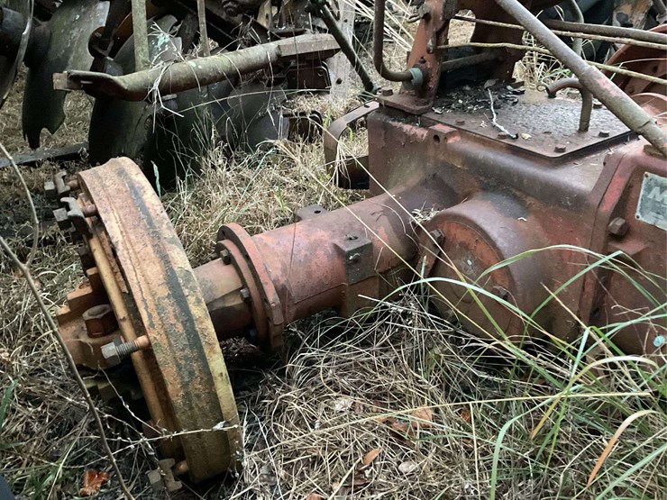minneapolis-moline-pkg-57-parts-tractor-image-15
