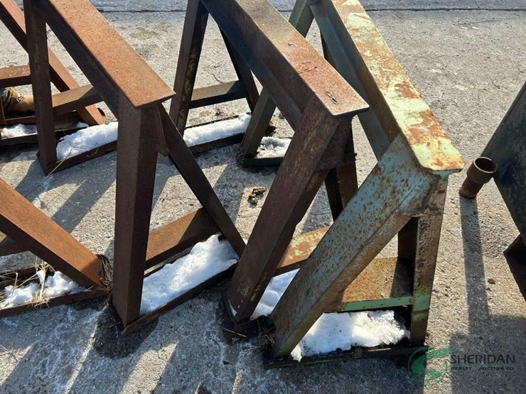 (4)-steel-saw-horses-image-3