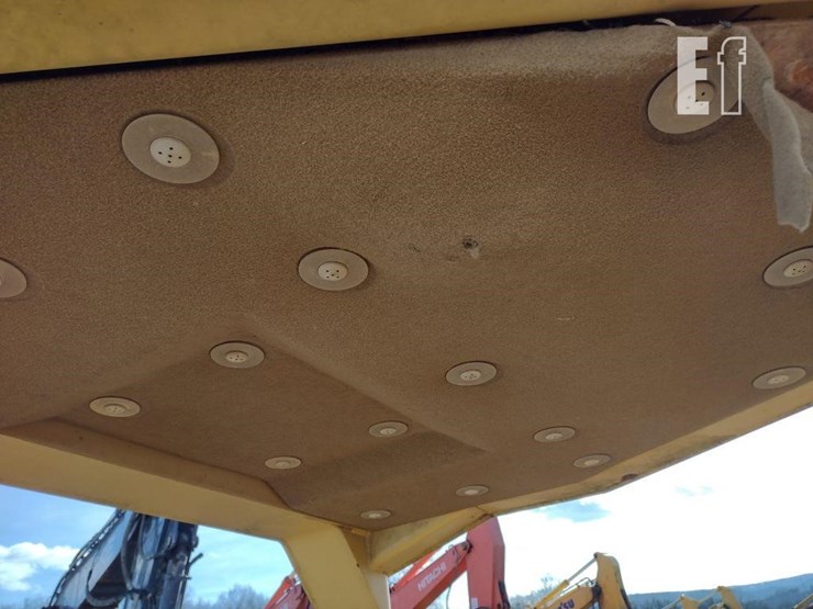 caterpillar-d6h-image-12