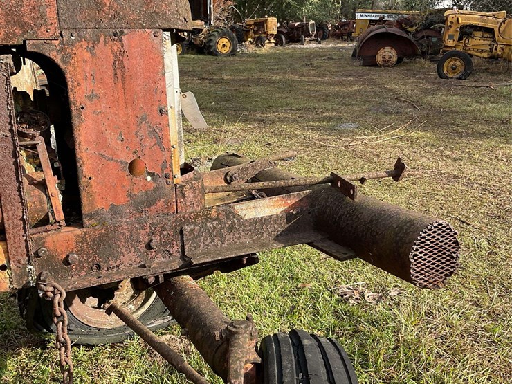 avery-parts-tractor-image-13